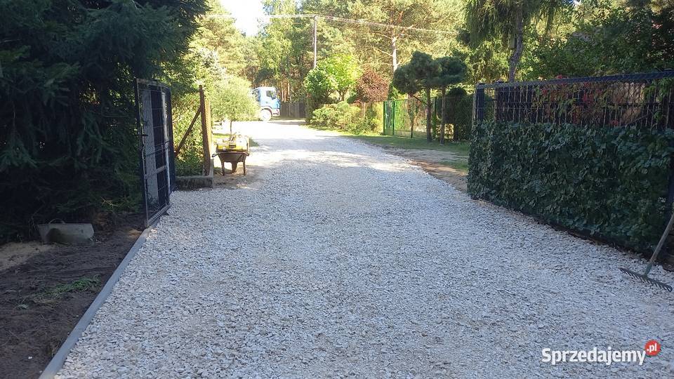Podjazdy z kruszywa utwardzanie terenu Tomaszów Mazowiecki