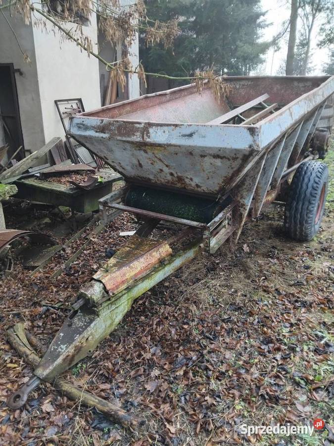 RCW 3 rozsiewacz do wapna nieuszkodzony Rozsiewacze nawozów Gorzyce sprzedam