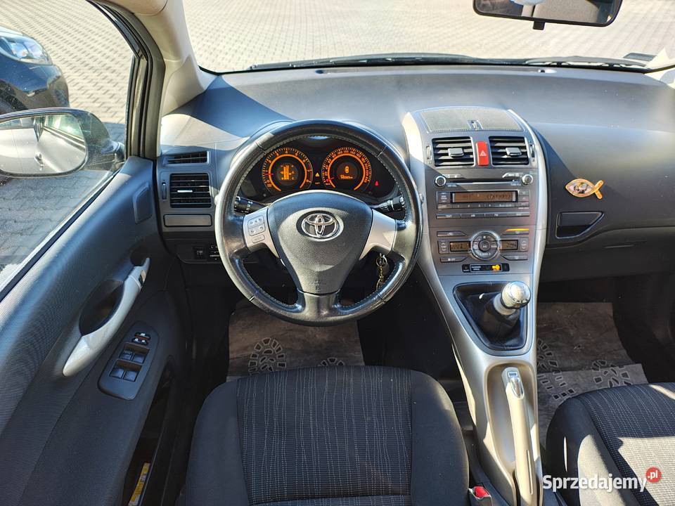 Toyota Auris 14Benzynka Zarejestrowana Niski Toyota podkarpackie Zarszyn sprzedam