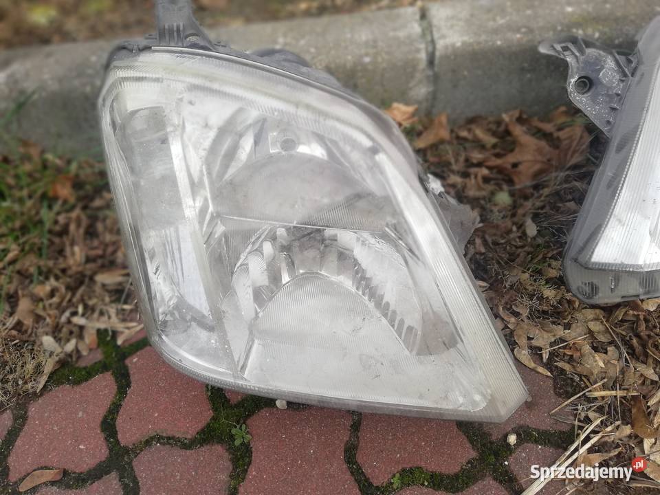 opel merivia a przednie lampy 2 stan na foto Rok produkcji 2004 Bydgoszcz