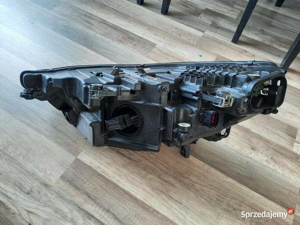 AUDI ETRON reflektor prawy FULL LED 4KE941040 dolnośląskie Świerzawa