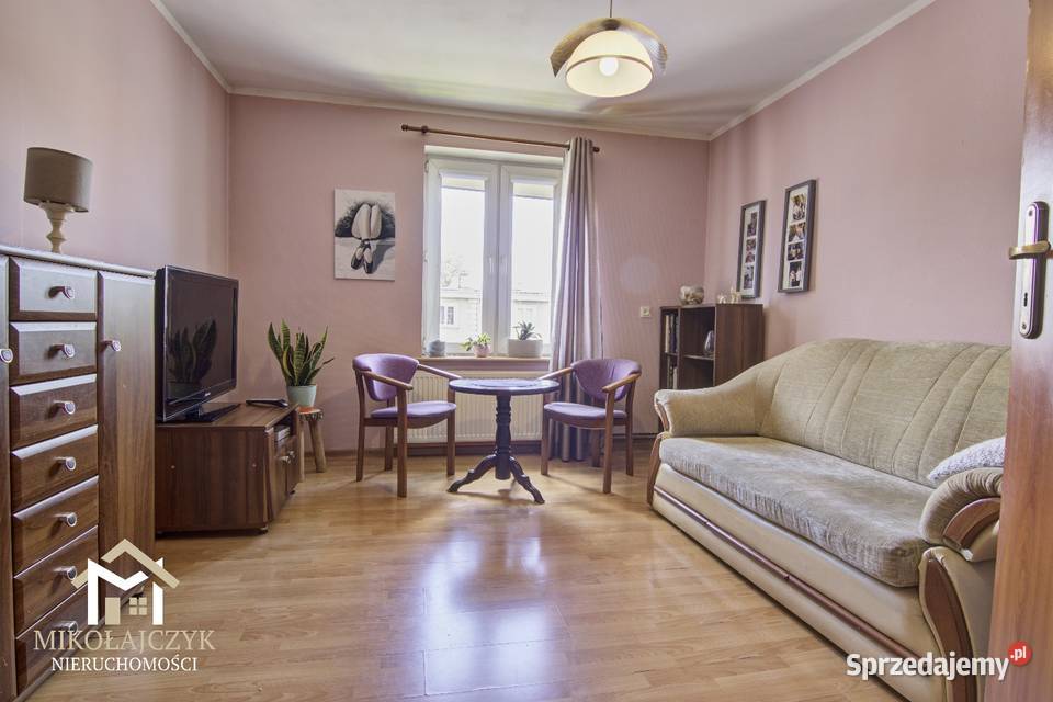 3 pokoje Warszawska II piętro 86 m2 kominek Bartoszyce