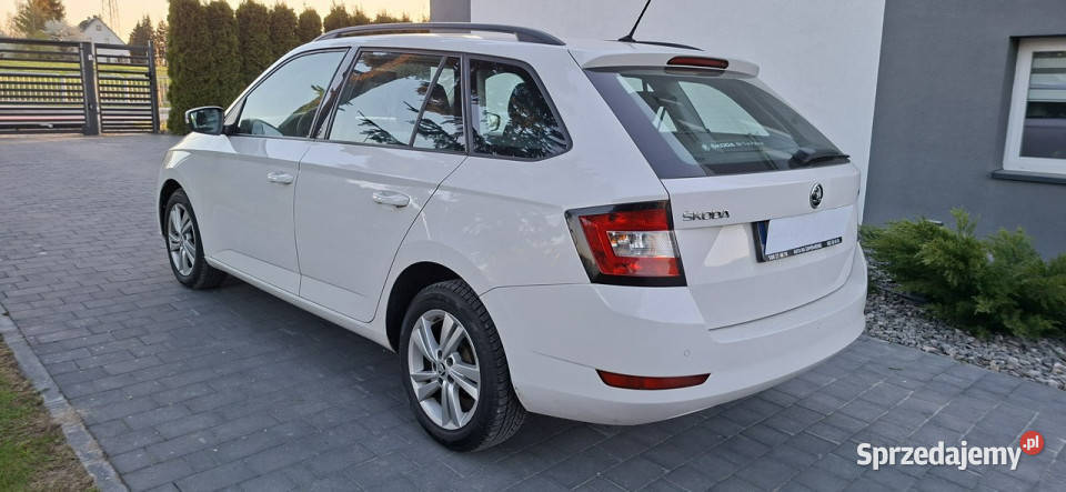 koda Fabia fabia III lift salon 10b z gazem III światła LED