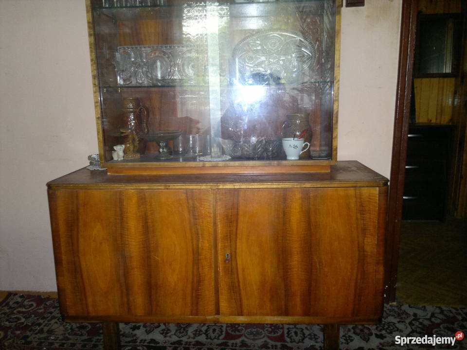 Kredenskomoda z nadstawką Opoczno