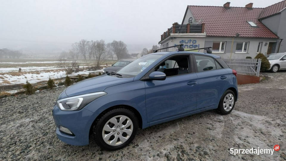 Hyundai i20 125 benzyna 85 II 20142020 klimatyzacja