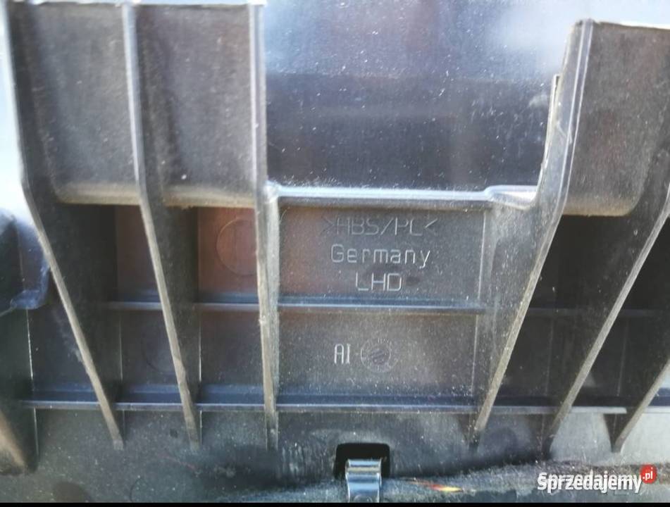 Bmw e90 seria 3 schowek 51167075479 72758411 osobowe Wyposażenie wnętrza Międzychód