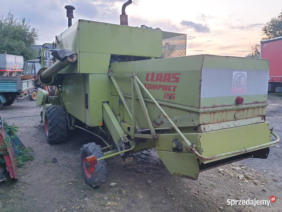 claas compact 25 z sieczkarnią
