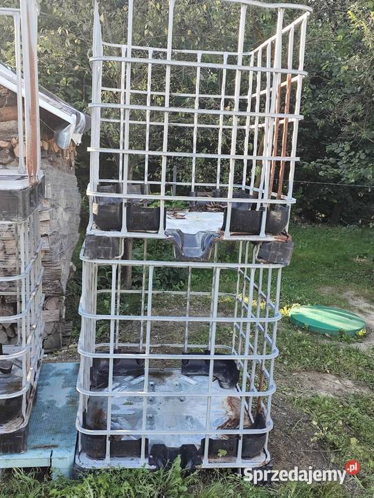 Kosz z mauzera na drewno paśnik Ogród Wolica Siesławska