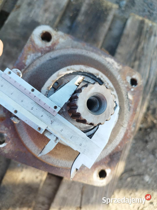 Silnik hydrauliczny hydromotor Wałek 34mm 16 Strzyżew