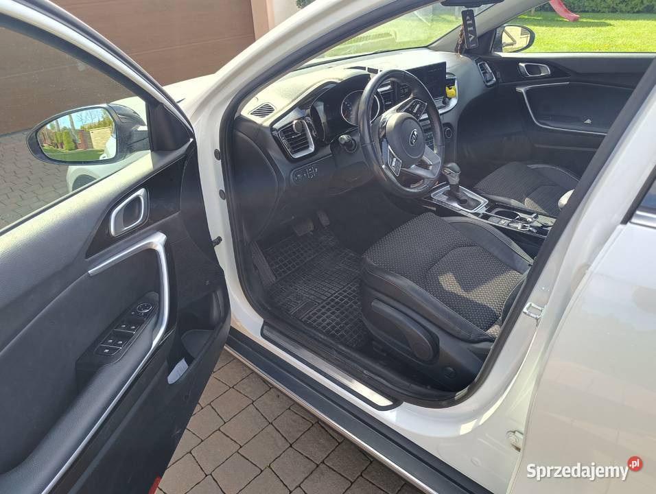 Kia xcced salon poska Rok produkcji 2020 Trzyciąż