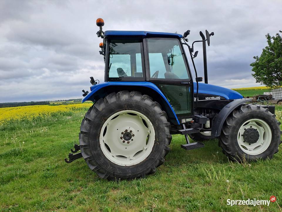 holland l95 4x4 Niedrzwica Duża