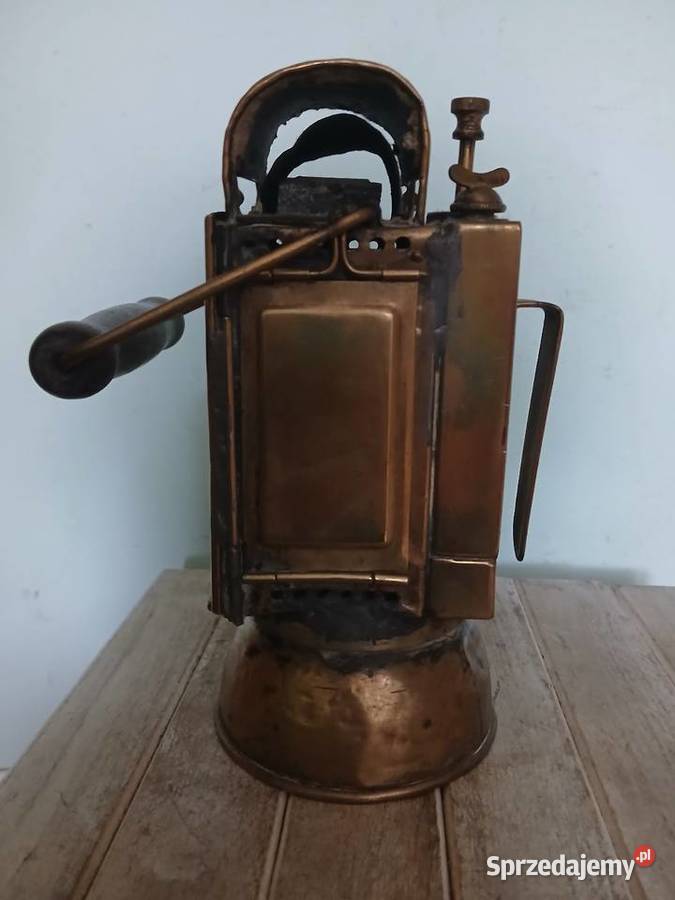 Mosiezna stara lampa kolejowa Kraków