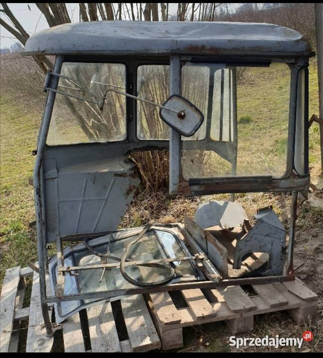 Kabina orzeszek c 360 c 355 nieuszkodzony Pietrusy