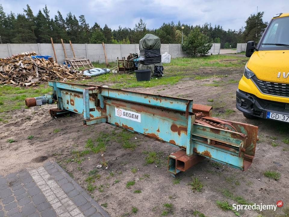 Podajnik i odbiornik do korowarki SAGEM Karsin