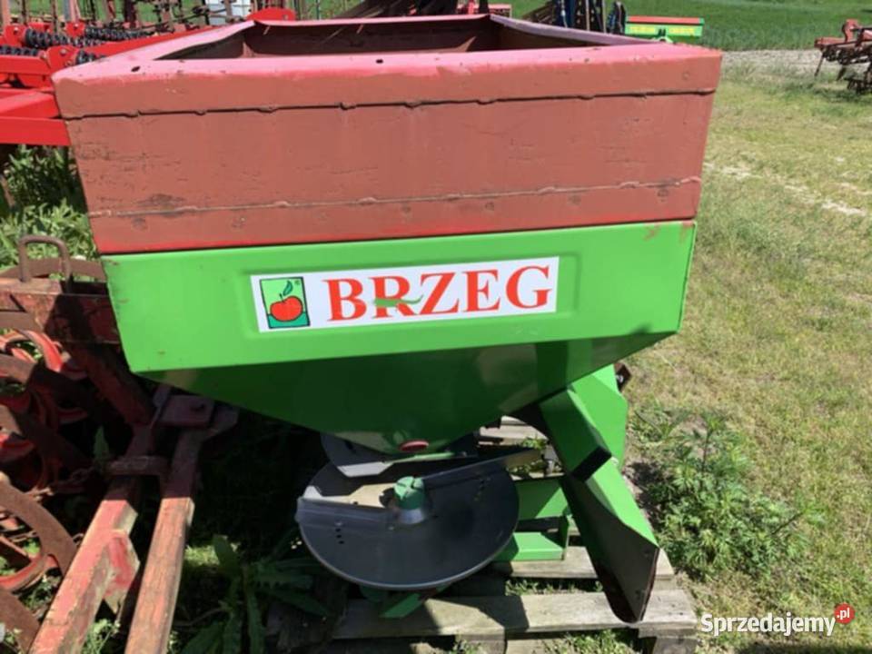 Rozsiewacz nawozów Unia MS 500 nieuszkodzony Kowal