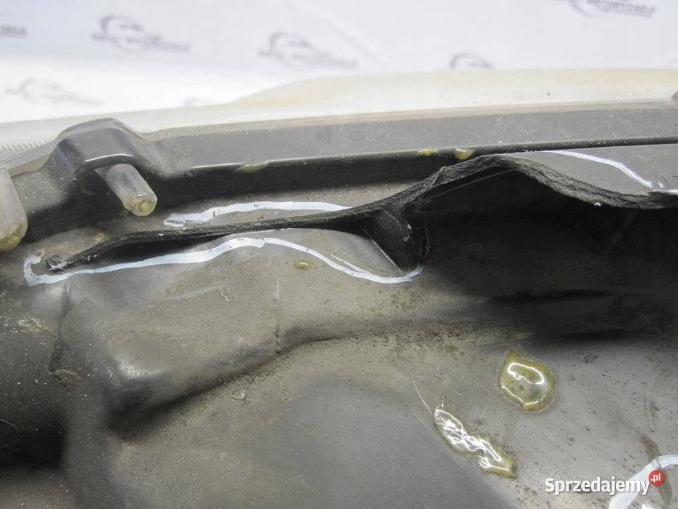 LAND ROVER FREELANDER II 08r lampa prawy przód