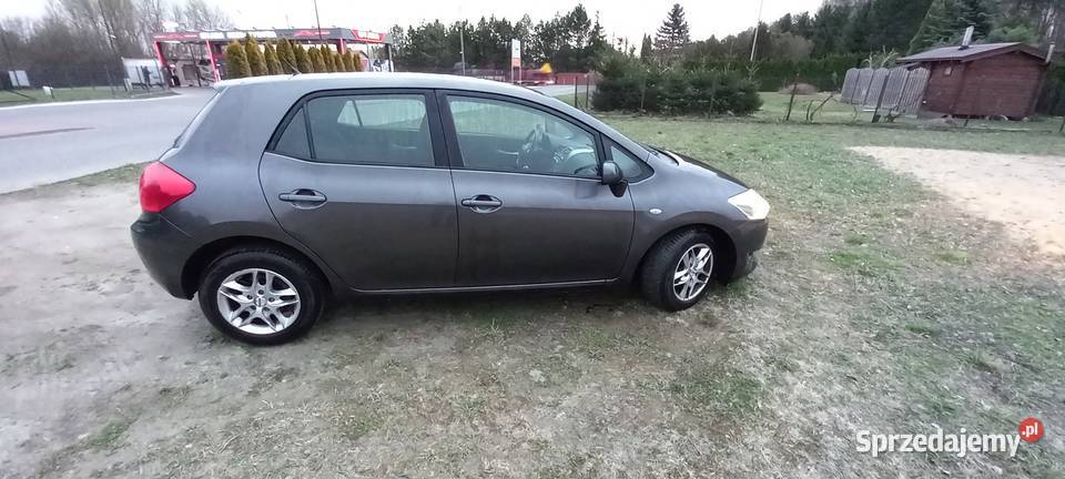 Toyota Auris 14 d4d 0910r