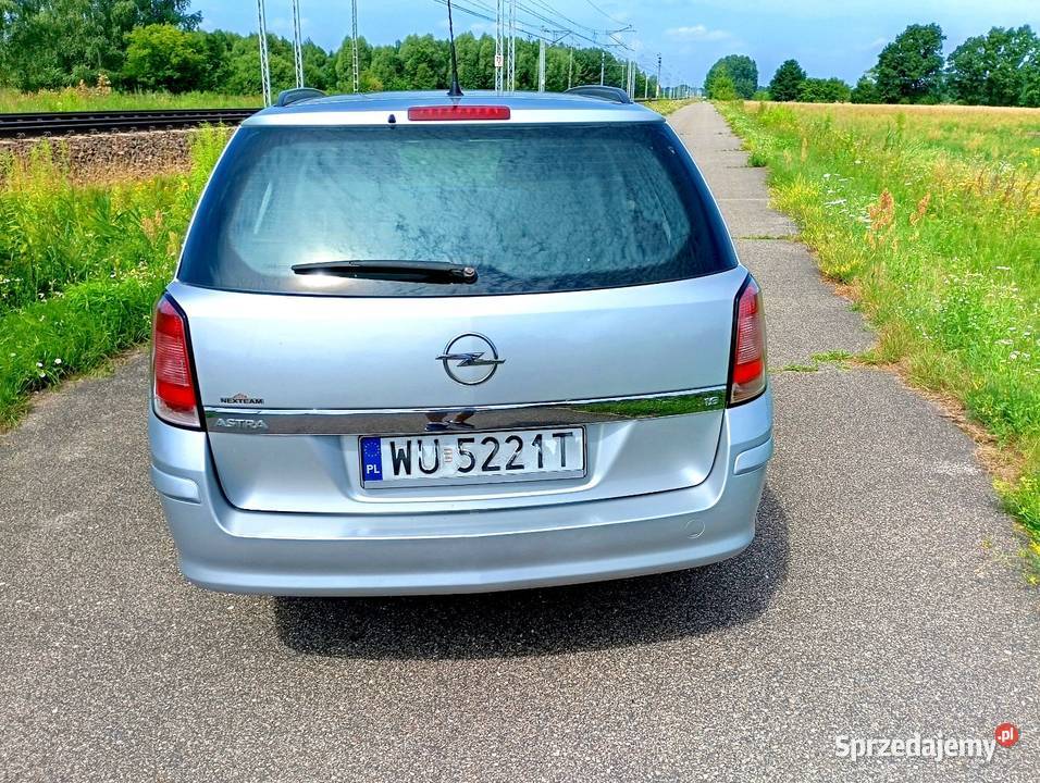 Sprzedam ładną astrę 1 6 benzyna klima 2007r nieuszkodzony mazowieckie
