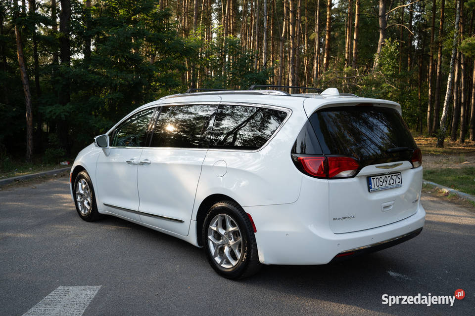 Chrysler Pacifica 2017 kamera cofania Motoryzacja świętokrzyskie Ostrowiec Świętokrzyski