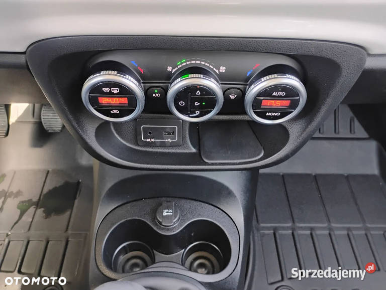FIAT 500L Trekking 2016r 14B 120 KAMERA