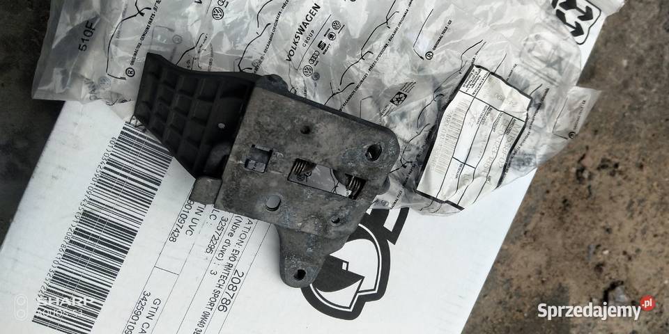 Skoda Octavia III zamek rygiel maski Łódź sprzedam