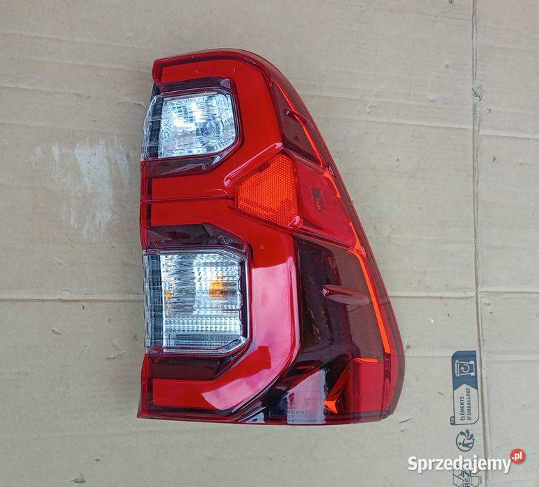 Toyota Hilux VIII Lift Led lampa tylna prawa sprzedam