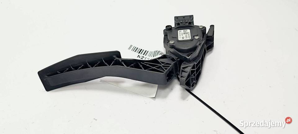 PEDAŁ OPEL ASTRA J 13252702 Lipno