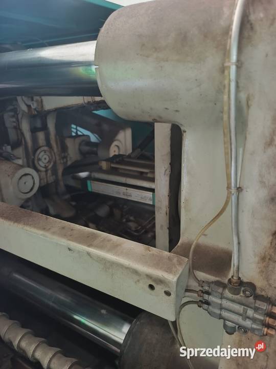 Wtryskarka do tworzywbsztucznych Yzumi 1600 kn Produkcja Łowicz