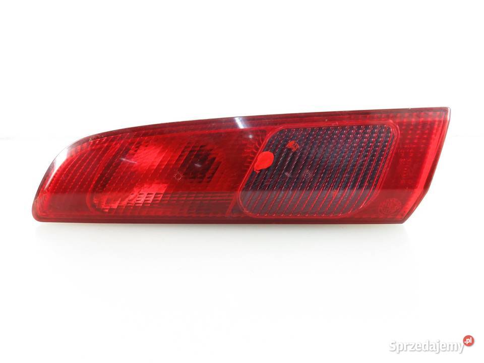 LAMPA PRAWA TYLNA KLAPA ALFA ROMEO 156