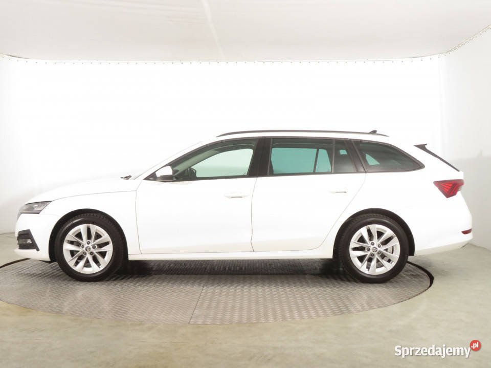 Skoda Octavia 10 TSI Katowice