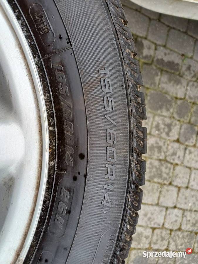 Kola 4 sztuki VW golf z oponami zimowe Sępólno Krajeńskie sprzedam