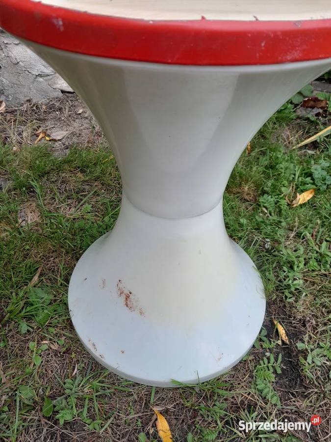 Stary plastikowy taboret PRL klepsydra pojemnik Dąbrowa Górnicza