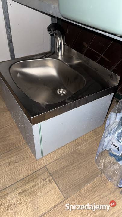 Zlew z stali nierdzewnej z fotokomórka Nowy Nysa