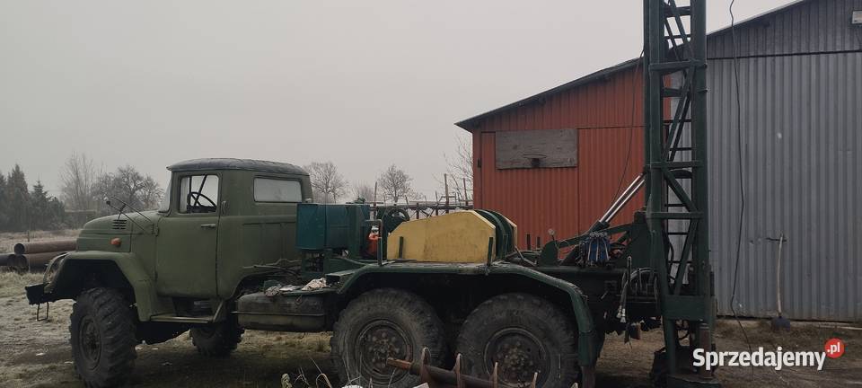 Wiertnica ŁBU 50 na samochodzie ZIŁ 131 Topola Mała