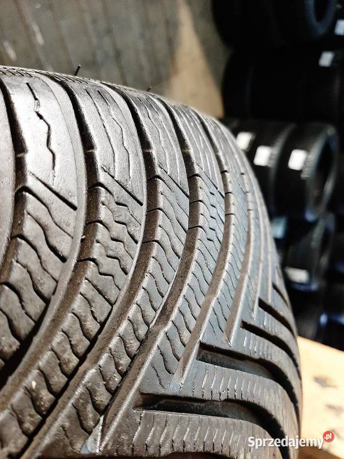 2x Opona UŻYWANA ZIMOWA 20555R17 MICHELIN 139 Michelin Samochodowe Zaścianki