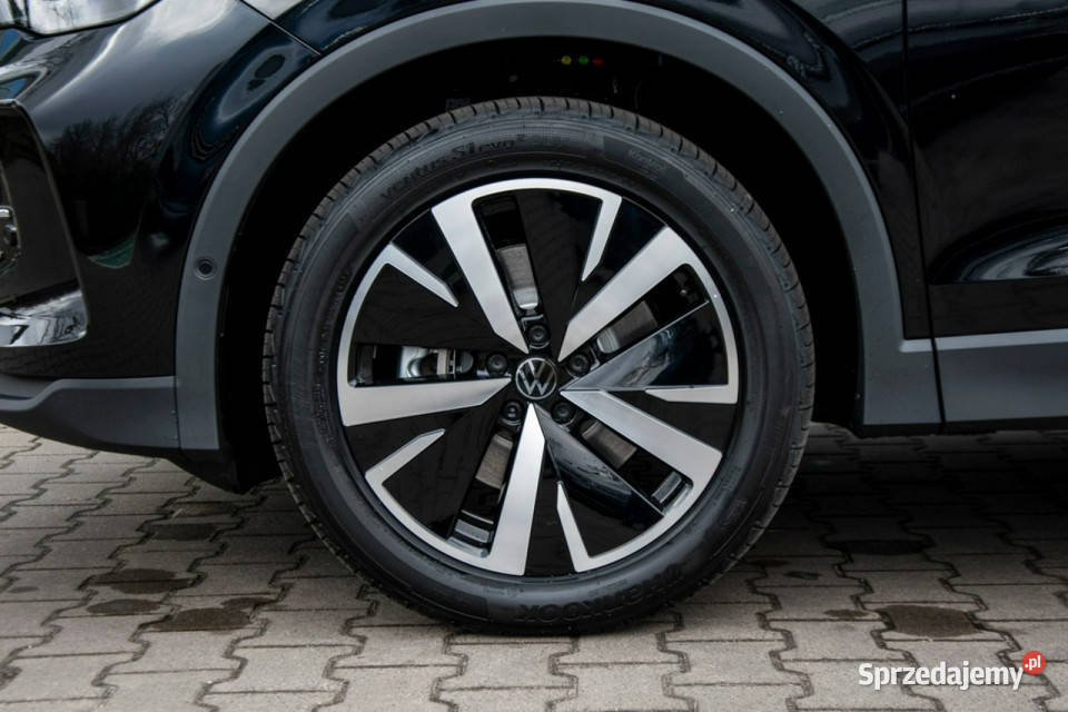 Volkswagen Tiguan Elegance 15 eTSI 150 DSG podgrzewane fotele Samochody osobowe Łódź