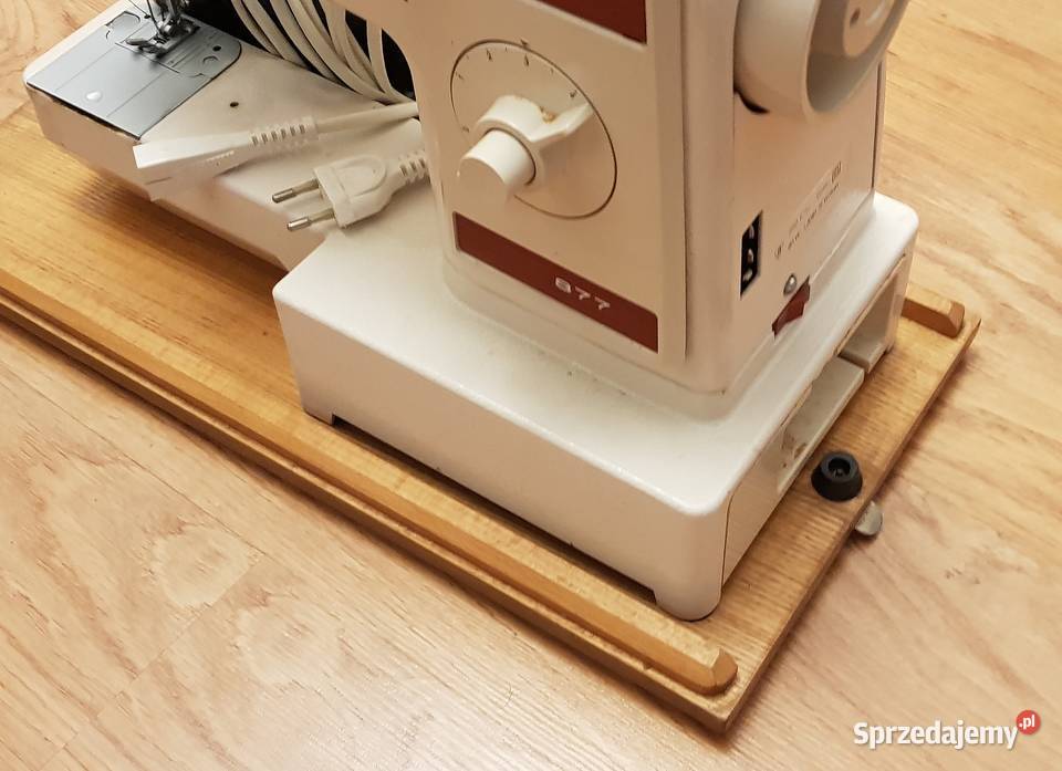 Maszyna do szycia Łucznik 877 Kraków