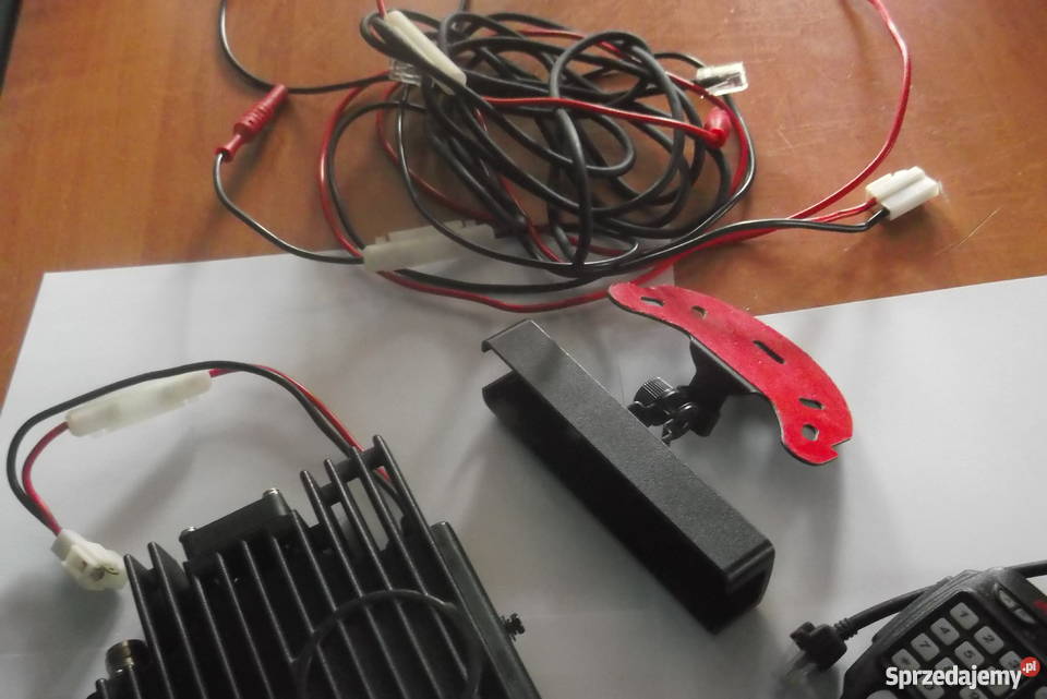 Radiotelefon amatorski FM przewoźny INTEK HR2040 Zator