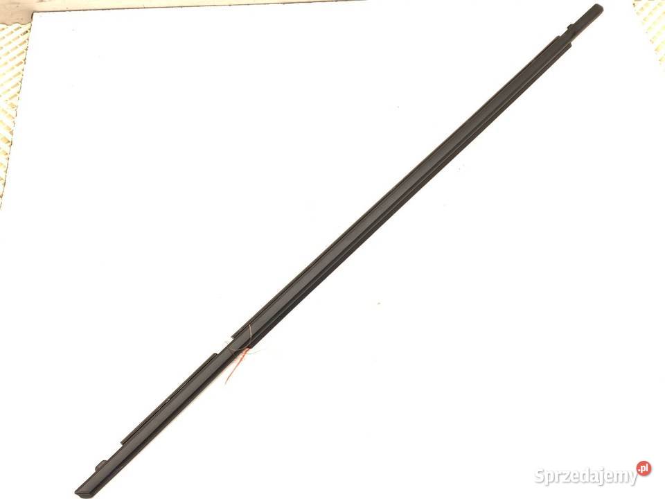 LISTWA ZGARNIAJĄCA PRZÓD PRAWY LEXUS LBX osobowe sprzedam