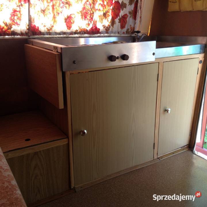 Przyczepa kempingowa N 126A Kije