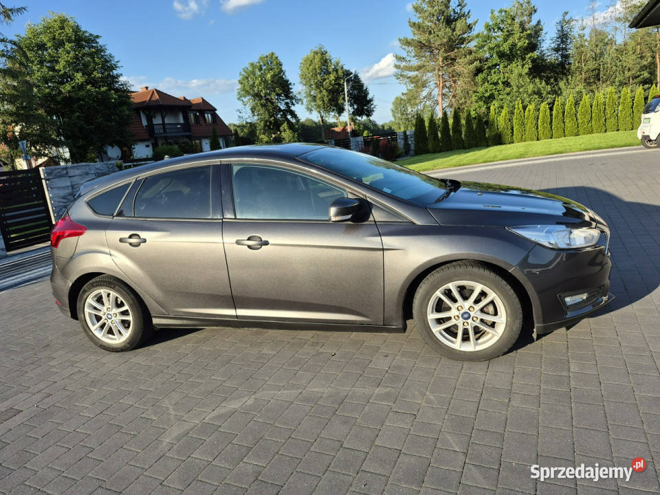 Ford Focus 15tdci navi bezwypadkowy alufegi pdc światła do jazdy dziennej Drelów