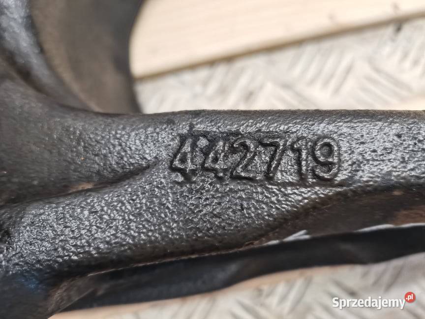 Claas Ares 697 ATZ Wachacz osi Carraro 442719 Pozostałe Wilkowo