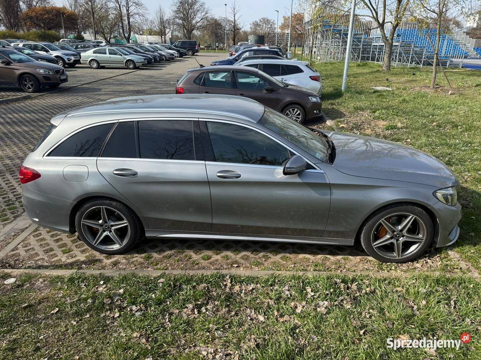 Mercedesbenz Klasa C oryginalny pakiet AMG gniazdo AUX Kraków