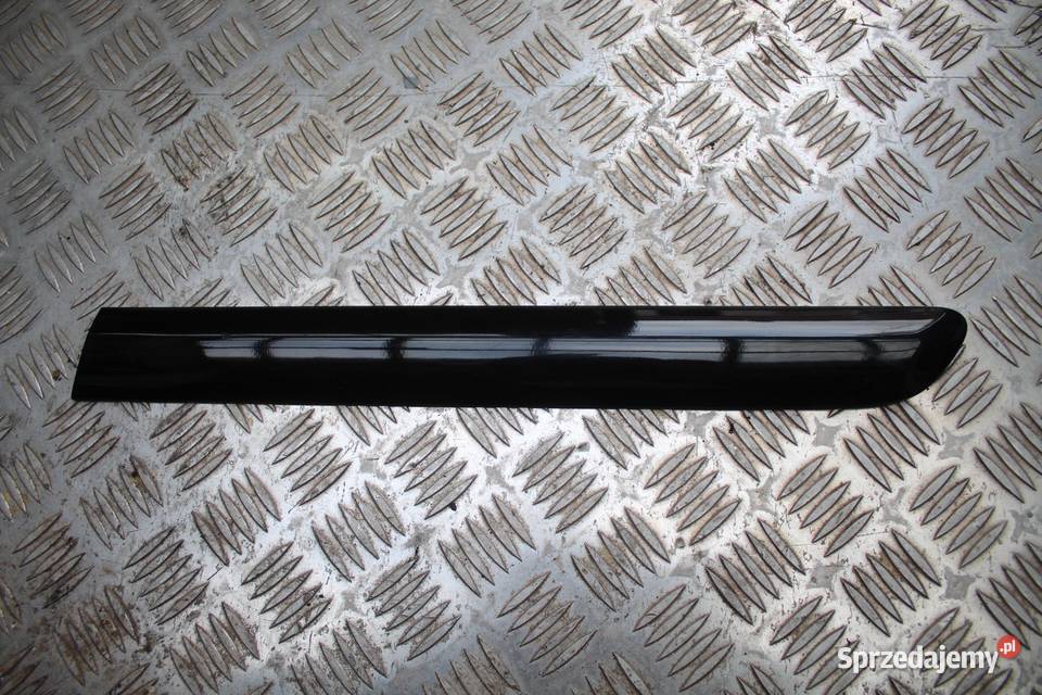 LISTWA BŁOTNIKA LEWY TYŁ L041 VW GOLF V