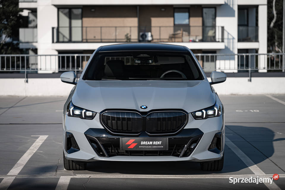 Wypozyczalnia samochodów Wynajem BMW serii 5 G60 Warszawa wynajem pojazdu