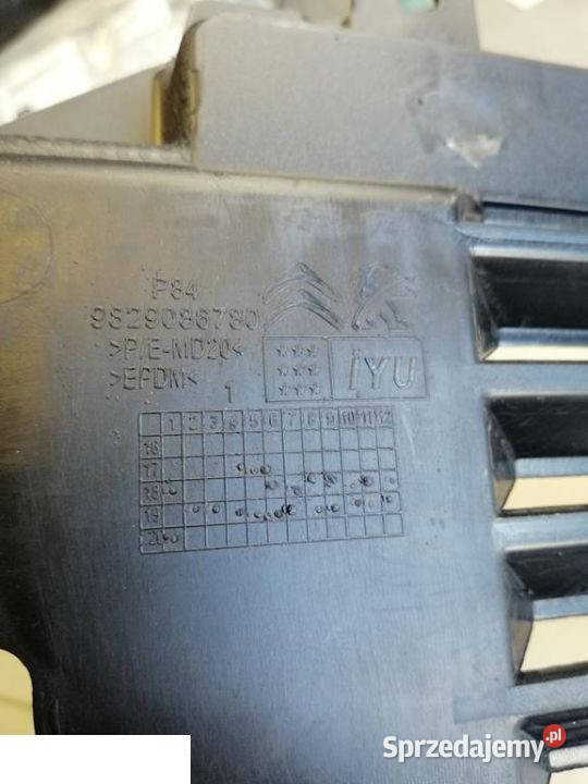 Peugeot 3008 5008 maskownica atrapy przód osobowe Części Kozubszczyzna sprzedam