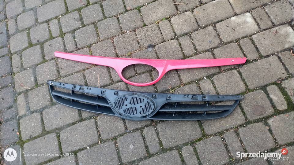 Atrapa górna grill przedni Hyundai i20 polift Lubin