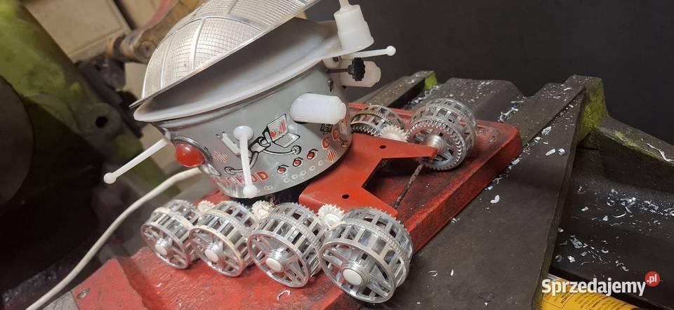 Zabawka Łunochod PRL łazik kosmiczny sprawny Plastik  Samochody i pojazdy Włodawa sprzedam