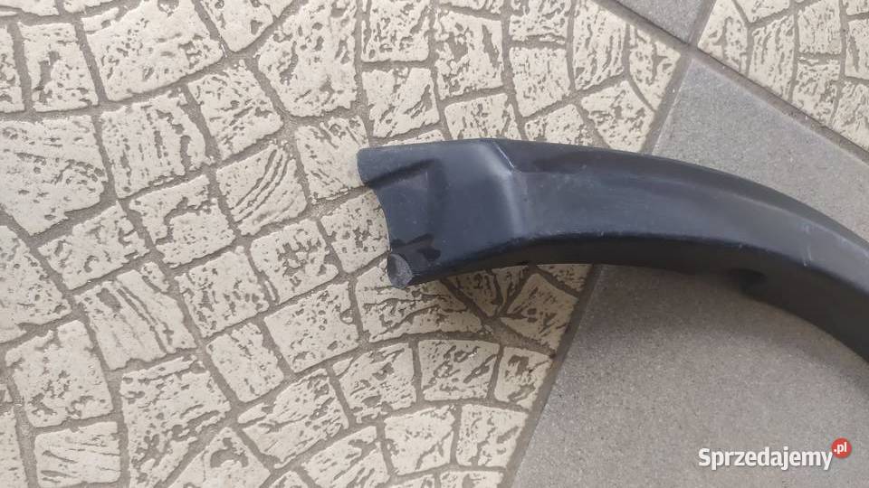 suzuki ignis listwa lewa przód na zderzak Byków