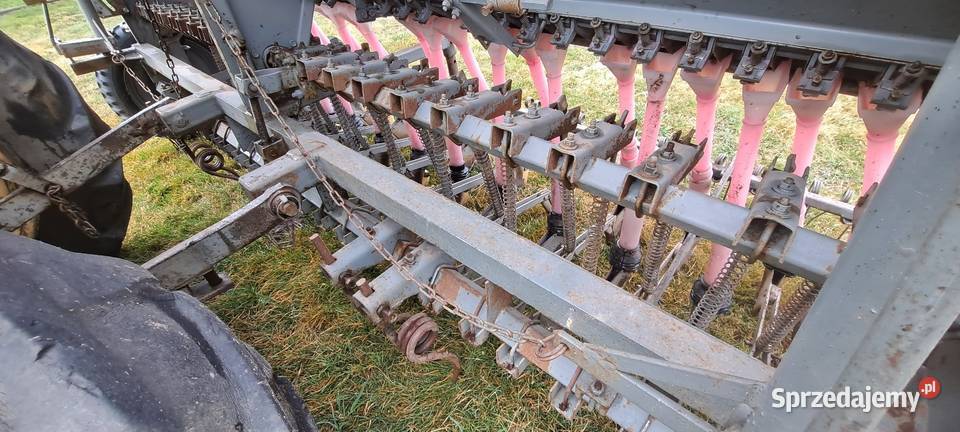 Siewnik poznaniak 3m nieuszkodzony Siewniki i sadzarki Kościelec-Kolonia